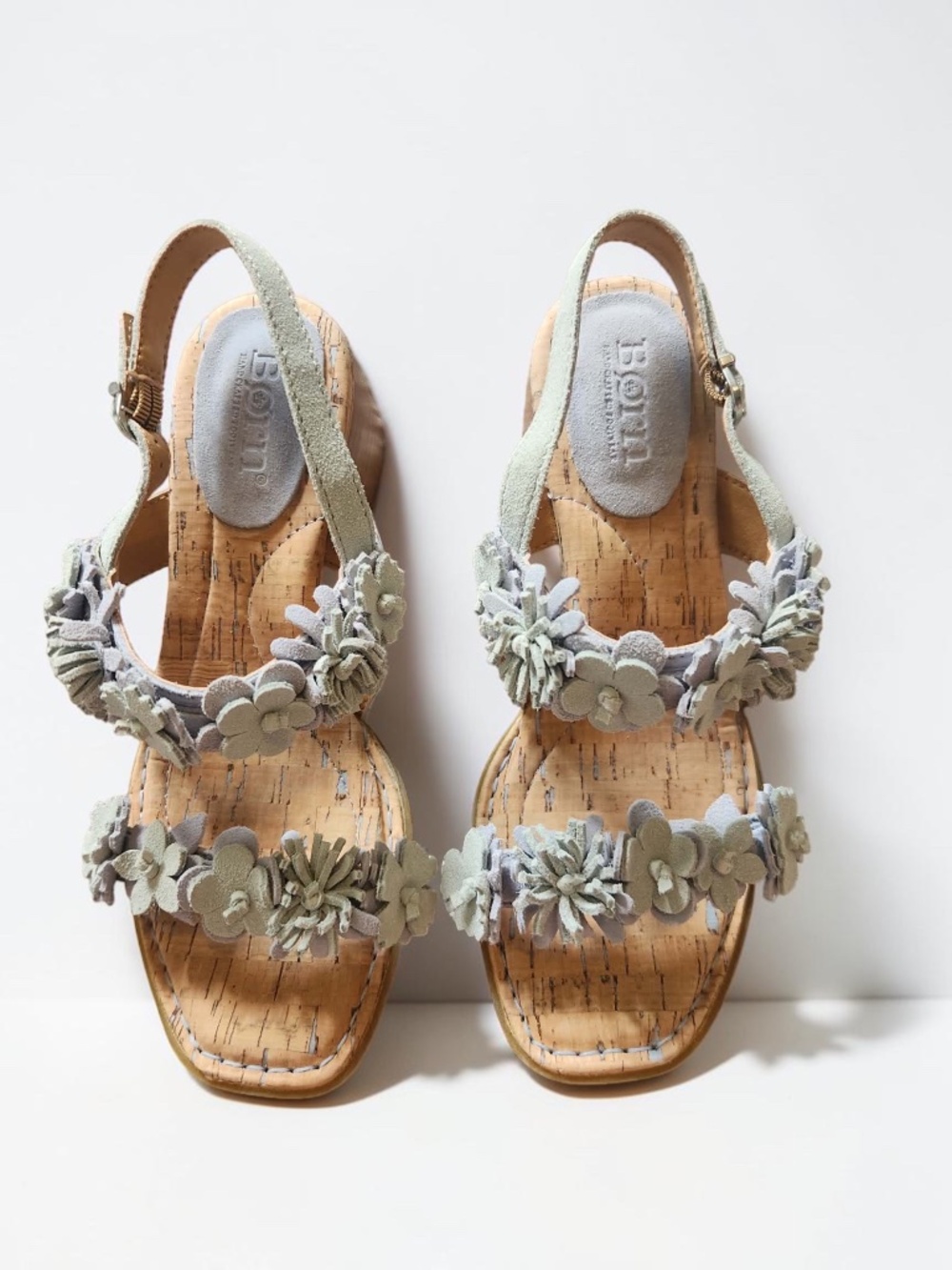 NWT Born Springs Light Blue Suede Floral Cork Block Heel Sandals Size 6